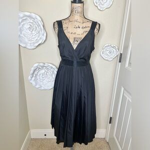 The Limited Empire Waist Pleated Accordion Skirt Black Midi Dress Sz 10